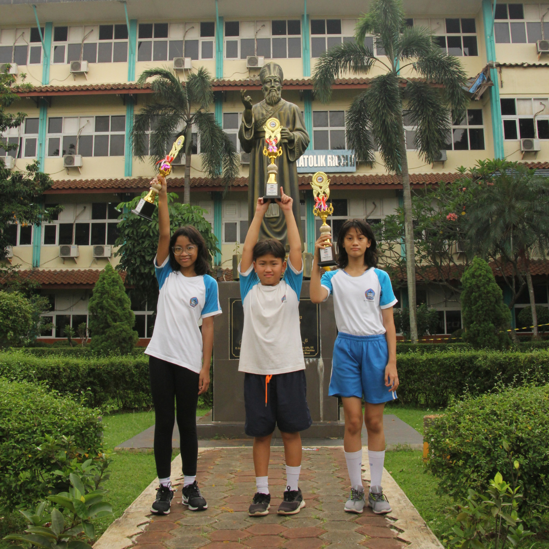SD Katolik Ricci 2 Menang Lomba Renang dan Senam 12.png